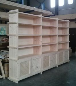 libreria in legno di abete