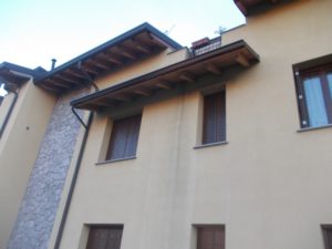 copri finestra in legno lamellare