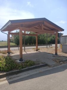 gazebo doppia falda in legno lamellare